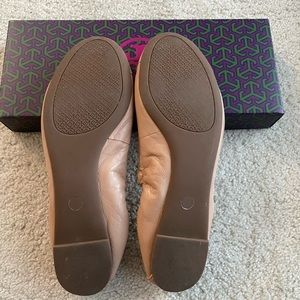Tory Burch Flats. Nude color, size 8